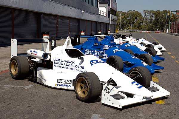 Escuela de Pilotos automovilismo de competición Formula 3 - Escuela de Pilotos
